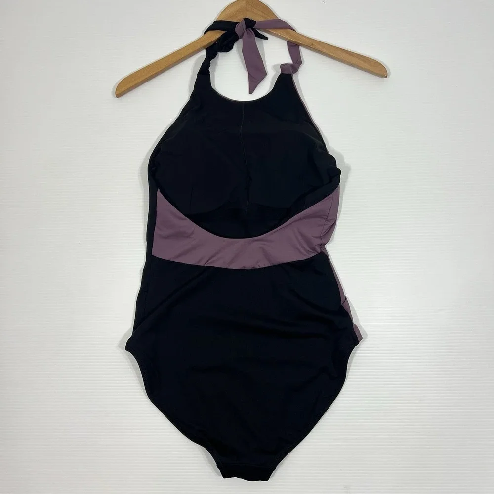 Athleta Asym Colorblock One‎ Piece Swimsuit Size Medium Active Swim Shelf Bra